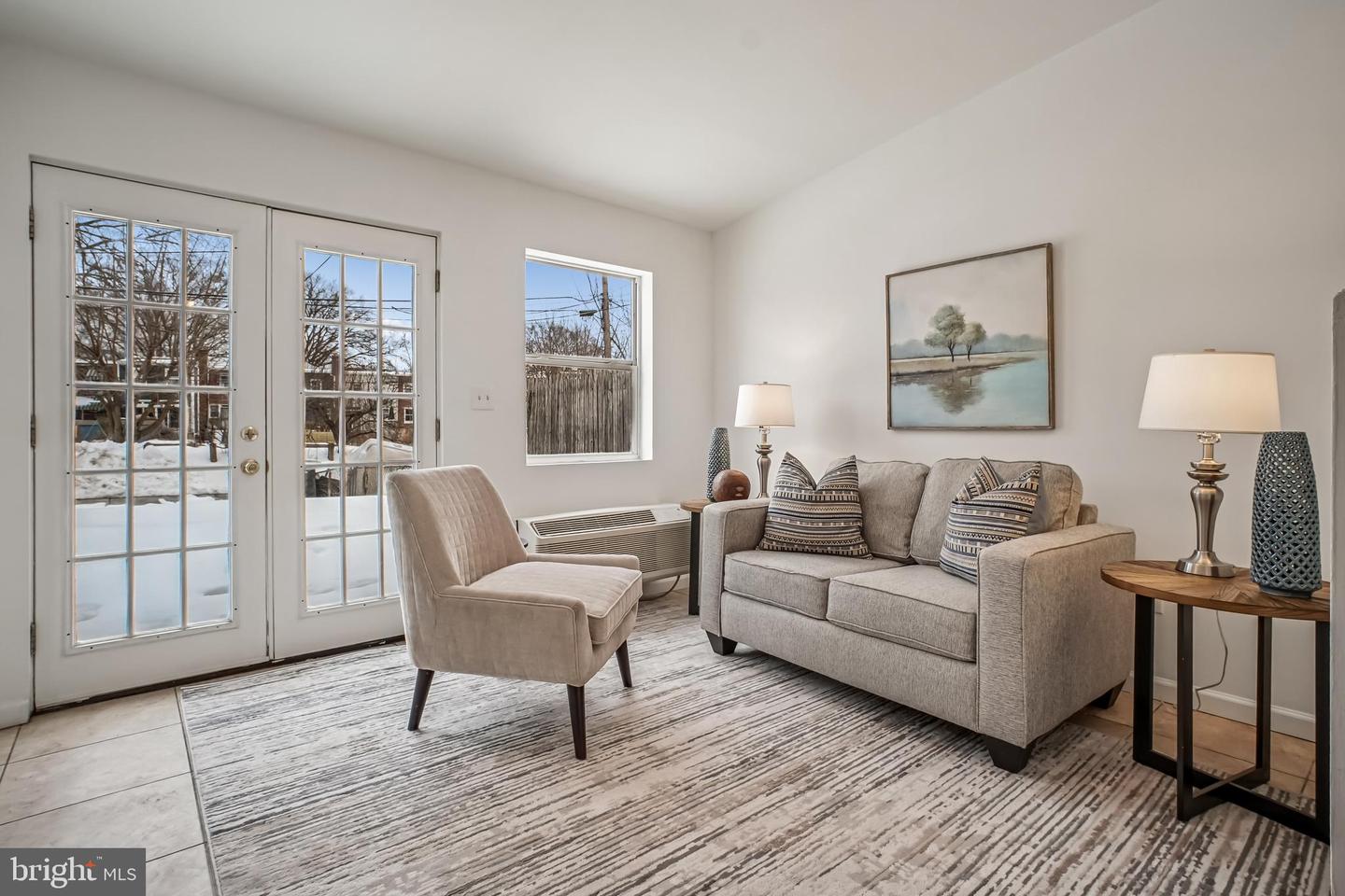 423 20TH ST NE, WASHINGTON, District Of Columbia 20002, 2 Bedrooms Bedrooms, ,1 BathroomBathrooms,Residential,For sale,423 20TH ST NE,DCDC2244410 MLS # DCDC2244410