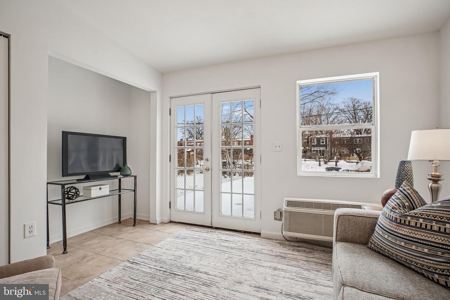 423 20TH ST NE, WASHINGTON, District Of Columbia 20002, 2 Bedrooms Bedrooms, ,1 BathroomBathrooms,Residential,For sale,423 20TH ST NE,DCDC2244410 MLS # DCDC2244410