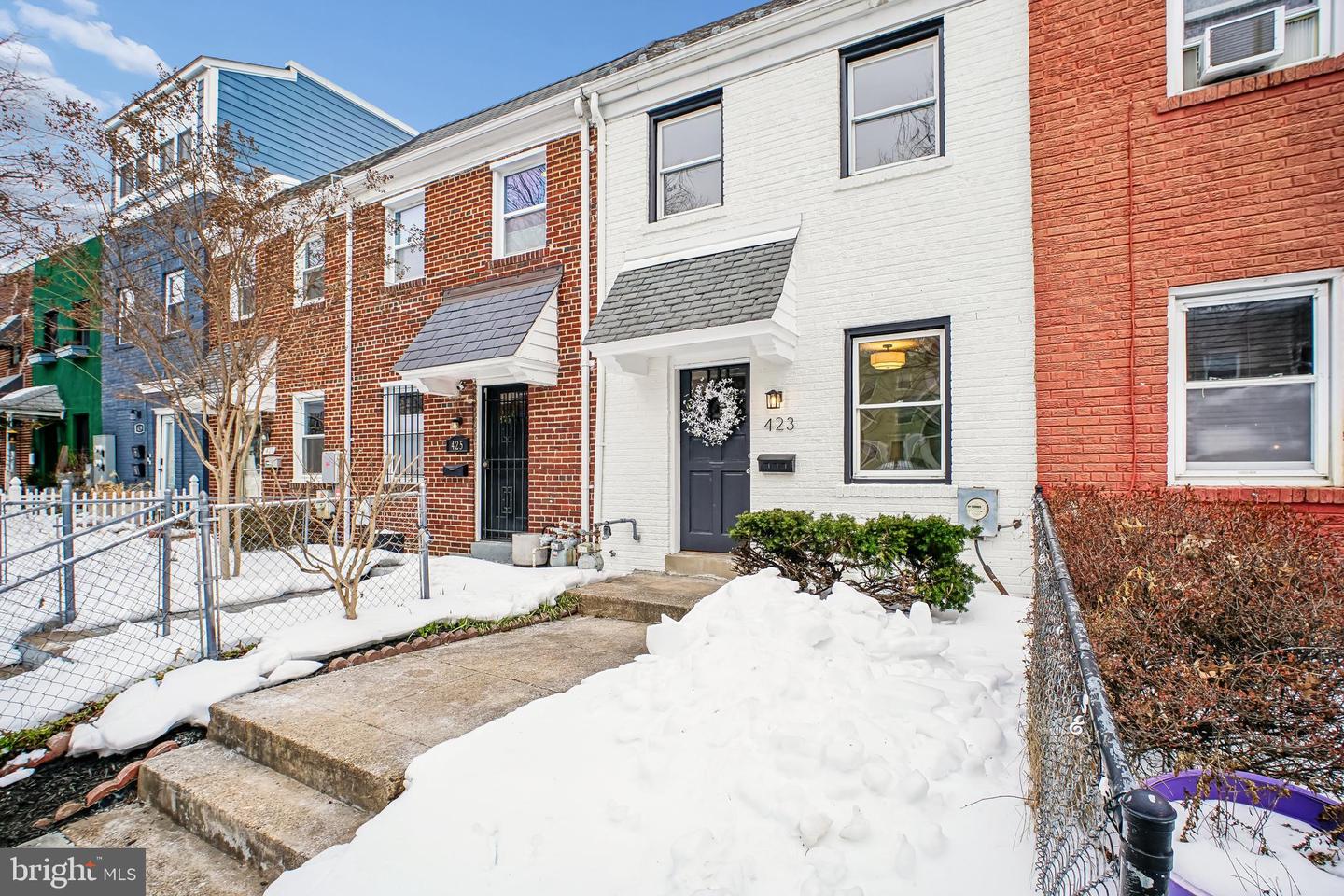 423 20TH ST NE, WASHINGTON, District Of Columbia 20002, 2 Bedrooms Bedrooms, ,1 BathroomBathrooms,Residential,For sale,423 20TH ST NE,DCDC2244410 MLS # DCDC2244410