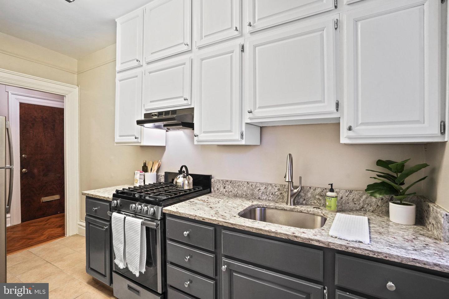 2039 NEW HAMPSHIRE AVE NW #307, WASHINGTON, District Of Columbia 20009, ,1 BathroomBathrooms,Residential,For sale,2039 NEW HAMPSHIRE AVE NW #307,DCDC2244420 MLS # DCDC2244420