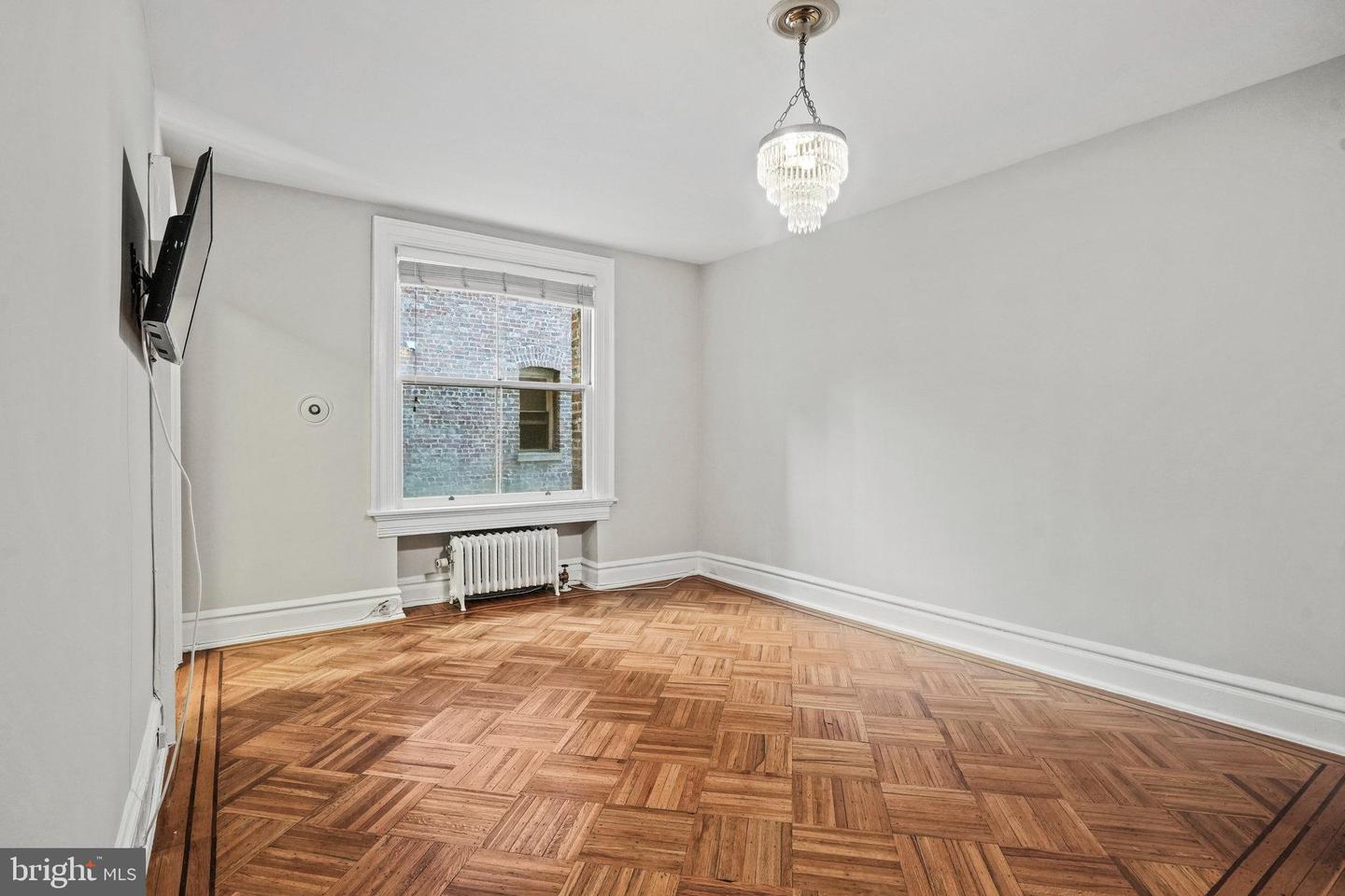 2039 NEW HAMPSHIRE AVE NW #307, WASHINGTON, District Of Columbia 20009, ,1 BathroomBathrooms,Residential,For sale,2039 NEW HAMPSHIRE AVE NW #307,DCDC2244420 MLS # DCDC2244420