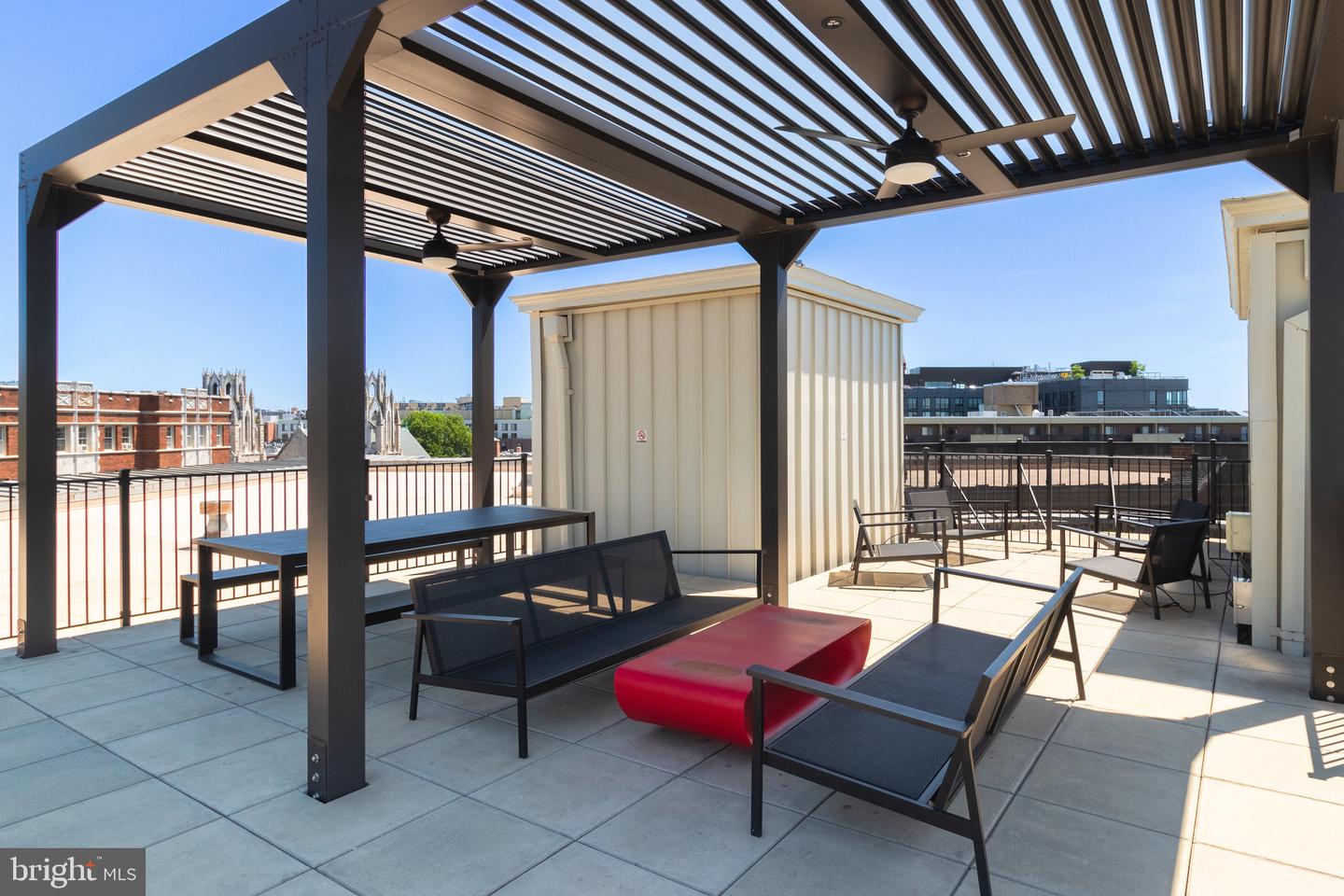 2039 NEW HAMPSHIRE AVE NW #307, WASHINGTON, District Of Columbia 20009, ,1 BathroomBathrooms,Residential,For sale,2039 NEW HAMPSHIRE AVE NW #307,DCDC2244420 MLS # DCDC2244420