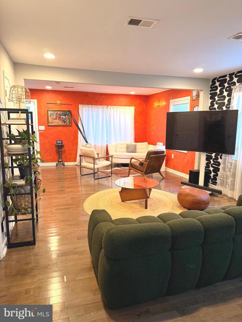 1319 49TH ST NE, WASHINGTON, District Of Columbia 20019, 3 Bedrooms Bedrooms, ,2 BathroomsBathrooms,Residential,For sale,1319 49TH ST NE,DCDC2244430 MLS # DCDC2244430