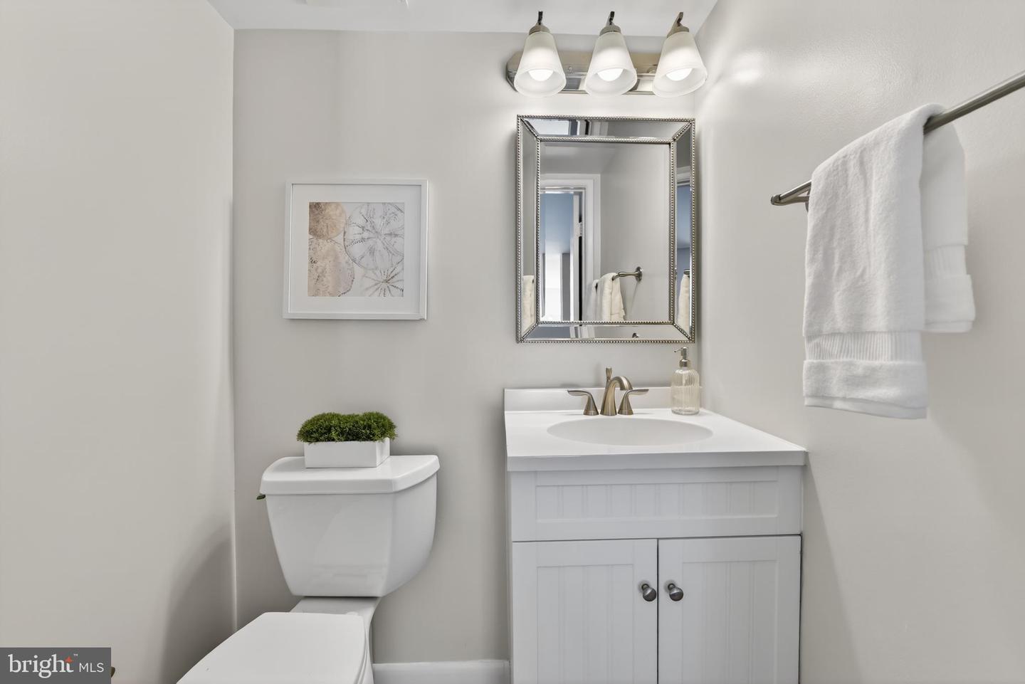 11560 LINKS DR, RESTON, Virginia 20190, 4 Bedrooms Bedrooms, ,2 BathroomsBathrooms,Residential,For sale,11560 LINKS DR,VAFX2288510 MLS # VAFX2288510