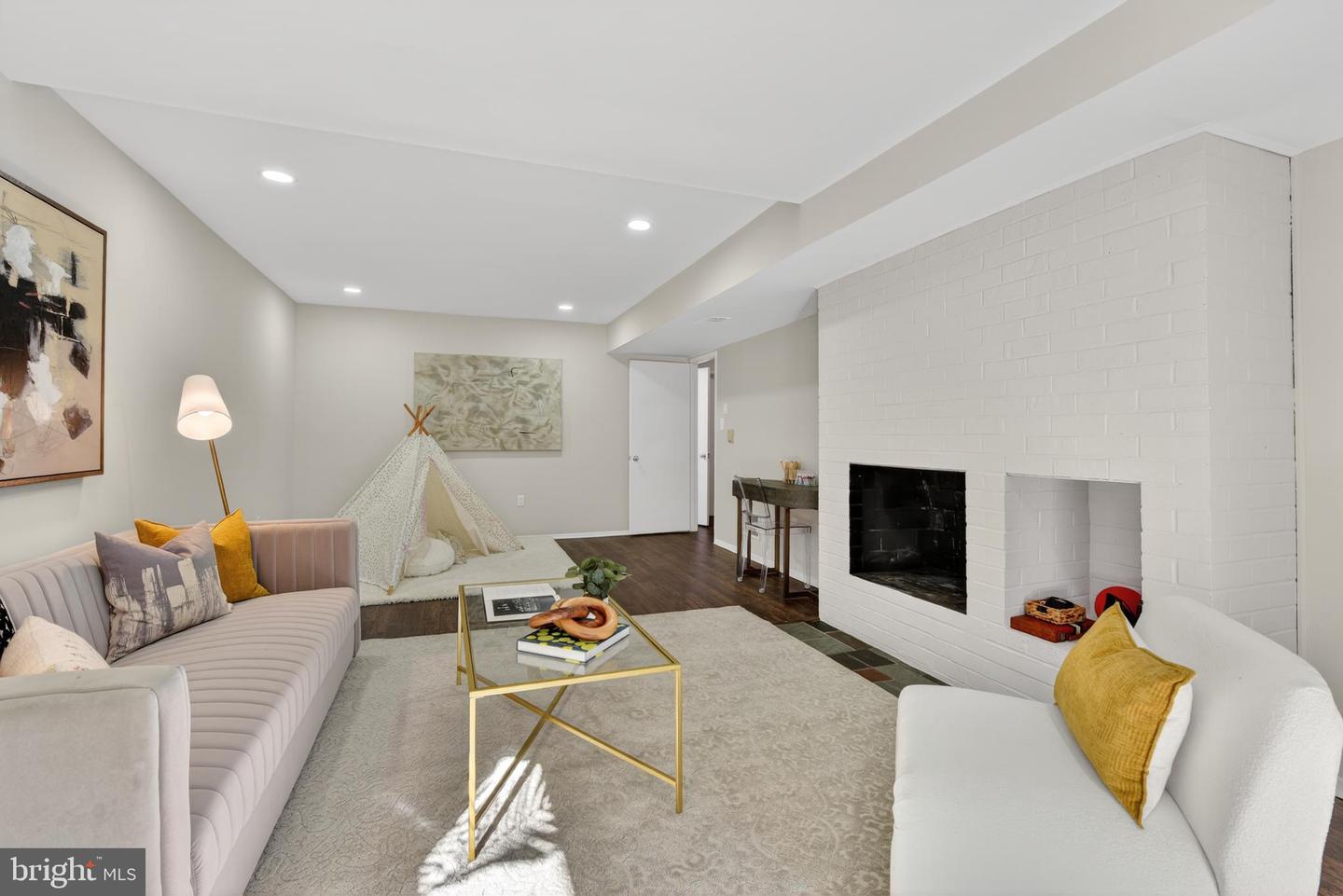 11560 LINKS DR, RESTON, Virginia 20190, 4 Bedrooms Bedrooms, ,2 BathroomsBathrooms,Residential,For sale,11560 LINKS DR,VAFX2288510 MLS # VAFX2288510