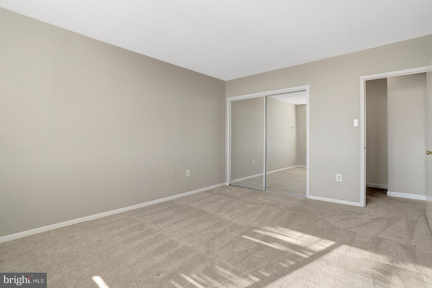 3705 S GEORGE MASON DR #2009S, FALLS CHURCH, Virginia 22041, 2 Bedrooms Bedrooms, ,2 BathroomsBathrooms,Residential,For sale,3705 S GEORGE MASON DR #2009S,VAFX2288728 MLS # VAFX2288728