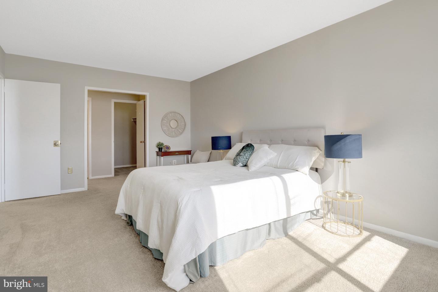 3705 S GEORGE MASON DR #2009S, FALLS CHURCH, Virginia 22041, 2 Bedrooms Bedrooms, ,2 BathroomsBathrooms,Residential,For sale,3705 S GEORGE MASON DR #2009S,VAFX2288728 MLS # VAFX2288728