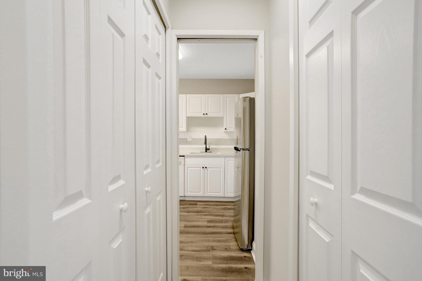 3705 S GEORGE MASON DR #2009S, FALLS CHURCH, Virginia 22041, 2 Bedrooms Bedrooms, ,2 BathroomsBathrooms,Residential,For sale,3705 S GEORGE MASON DR #2009S,VAFX2288728 MLS # VAFX2288728