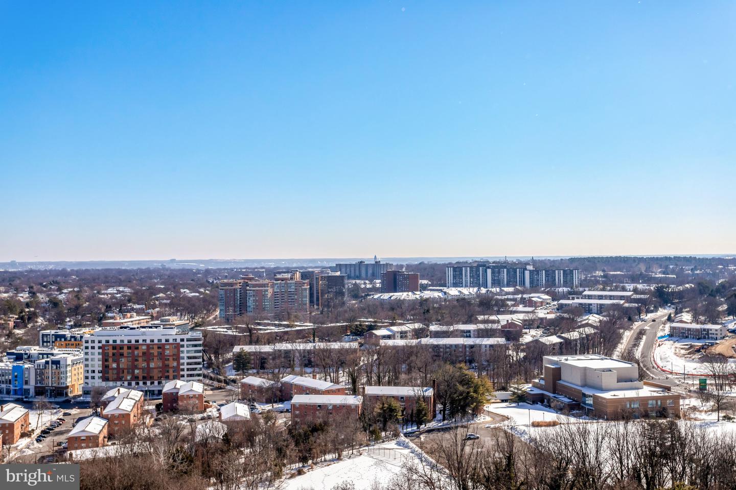 3705 S GEORGE MASON DR #2009S, FALLS CHURCH, Virginia 22041, 2 Bedrooms Bedrooms, ,2 BathroomsBathrooms,Residential,For sale,3705 S GEORGE MASON DR #2009S,VAFX2288728 MLS # VAFX2288728