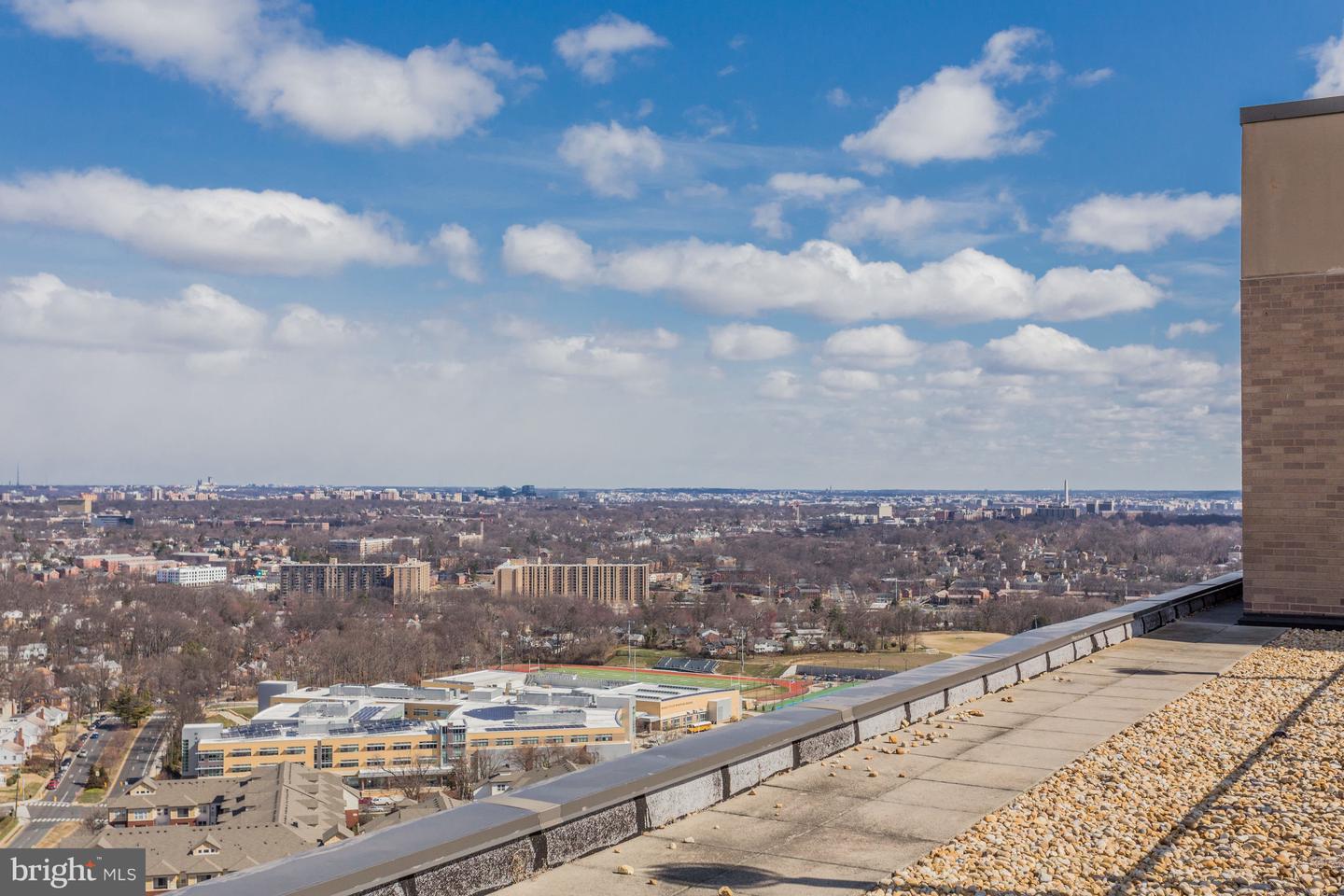 3705 S GEORGE MASON DR #2009S, FALLS CHURCH, Virginia 22041, 2 Bedrooms Bedrooms, ,2 BathroomsBathrooms,Residential,For sale,3705 S GEORGE MASON DR #2009S,VAFX2288728 MLS # VAFX2288728