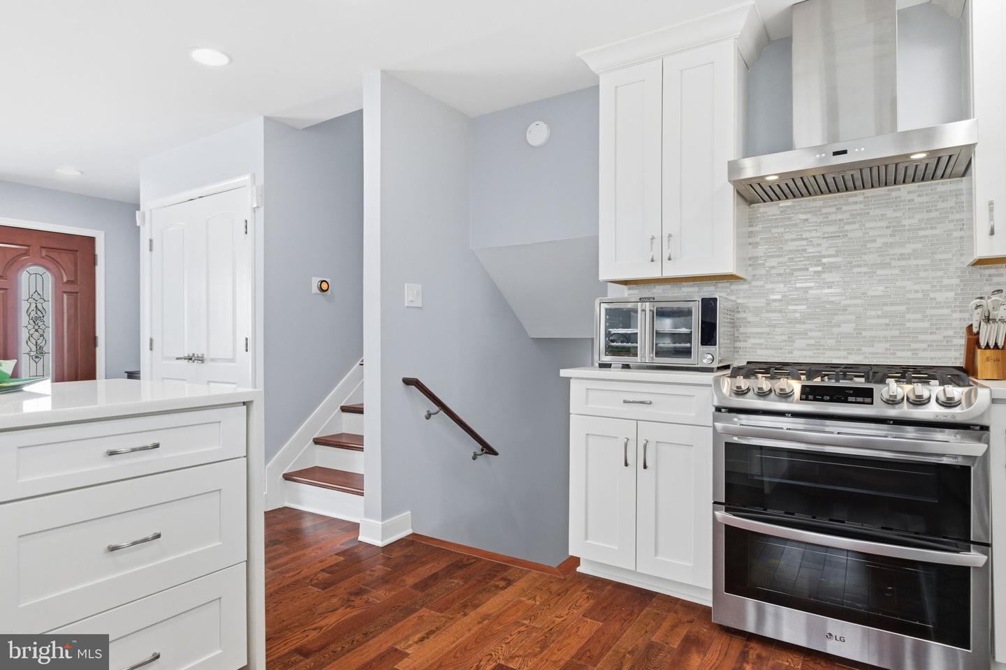 6728 HOPEWELL AVE, SPRINGFIELD, Virginia 22151, 4 Bedrooms Bedrooms, ,2 BathroomsBathrooms,Residential,For sale,6728 HOPEWELL AVE,VAFX2288756 MLS # VAFX2288756