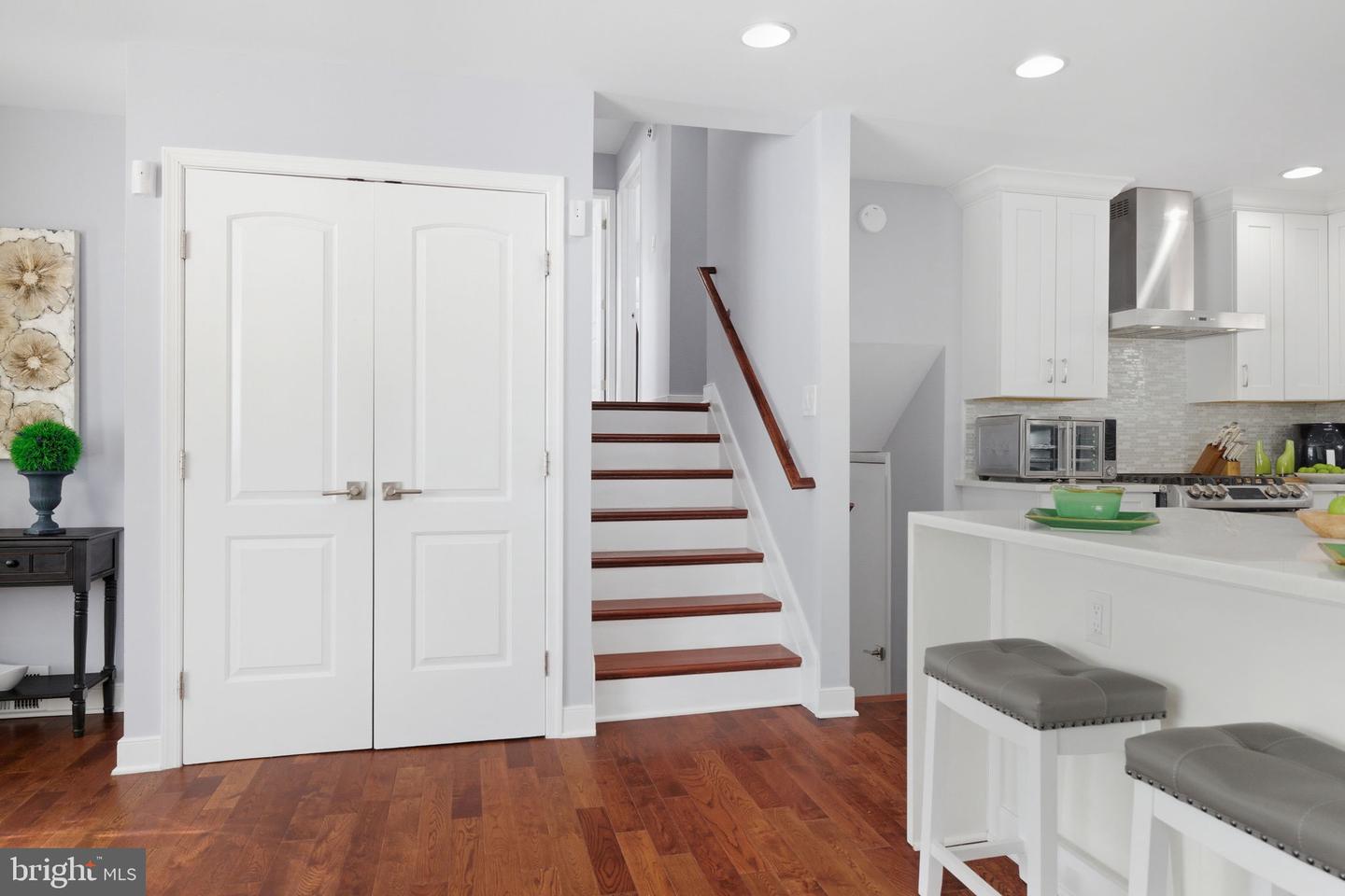 6728 HOPEWELL AVE, SPRINGFIELD, Virginia 22151, 4 Bedrooms Bedrooms, ,2 BathroomsBathrooms,Residential,For sale,6728 HOPEWELL AVE,VAFX2288756 MLS # VAFX2288756