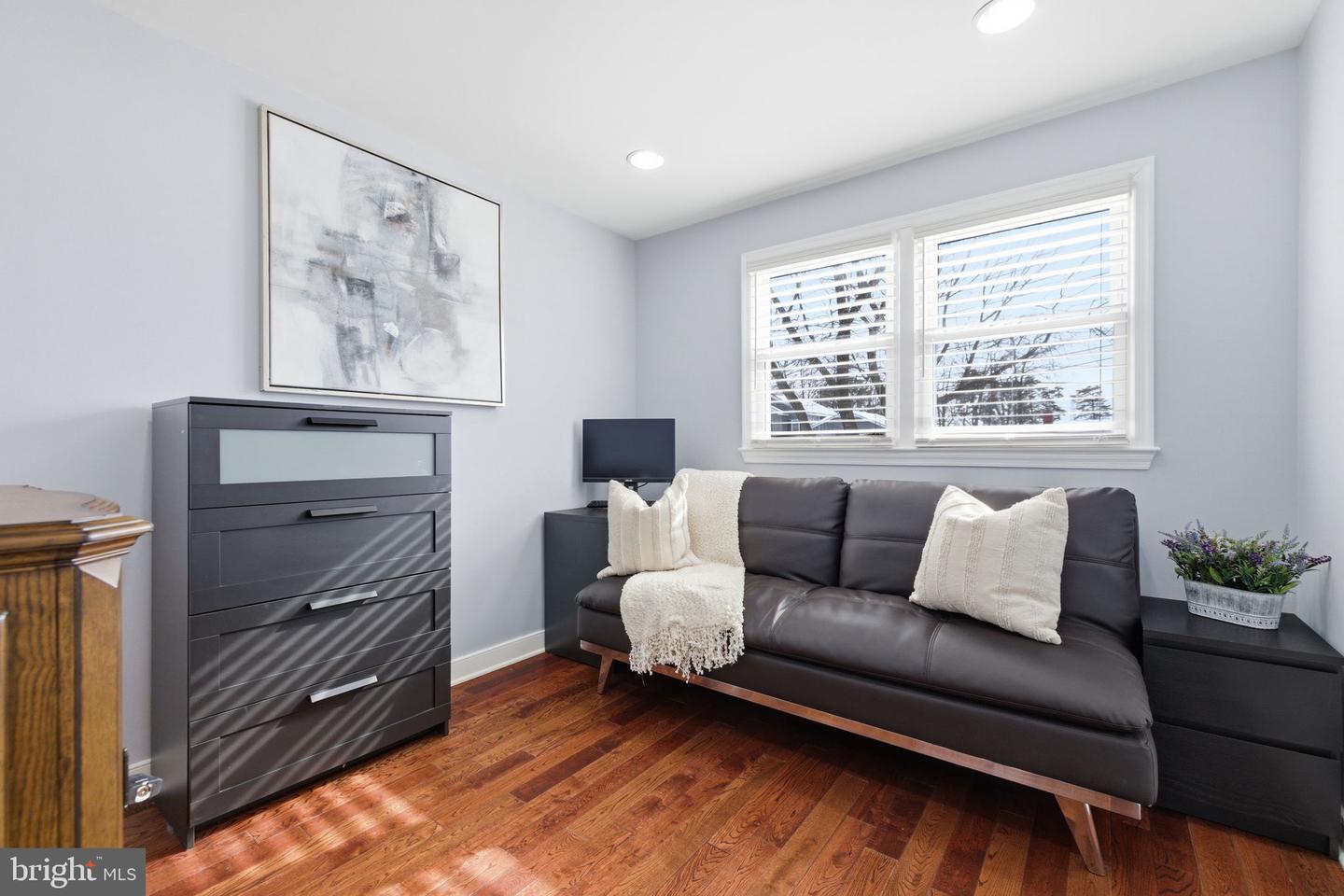 6728 HOPEWELL AVE, SPRINGFIELD, Virginia 22151, 4 Bedrooms Bedrooms, ,2 BathroomsBathrooms,Residential,For sale,6728 HOPEWELL AVE,VAFX2288756 MLS # VAFX2288756