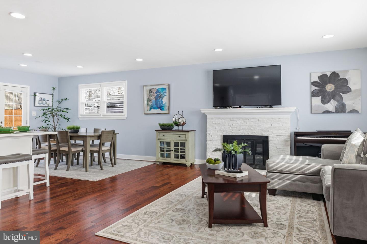 6728 HOPEWELL AVE, SPRINGFIELD, Virginia 22151, 4 Bedrooms Bedrooms, ,2 BathroomsBathrooms,Residential,For sale,6728 HOPEWELL AVE,VAFX2288756 MLS # VAFX2288756