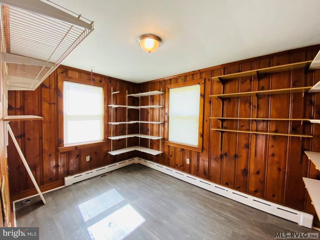 190 MAIN ST, BRODNAX, Virginia 23920, 4 Bedrooms Bedrooms, 13 Rooms Rooms,2 BathroomsBathrooms,Residential,For sale,190 MAIN ST,VABW2000098 MLS # VABW2000098