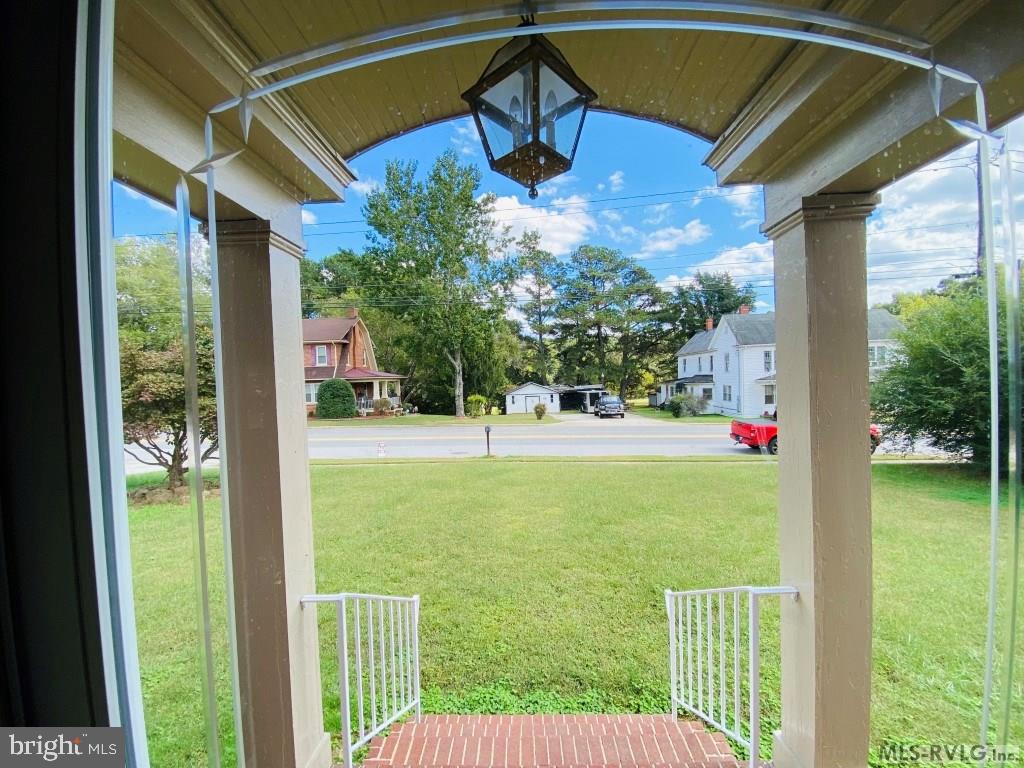 190 MAIN ST, BRODNAX, Virginia 23920, 4 Bedrooms Bedrooms, 13 Rooms Rooms,2 BathroomsBathrooms,Residential,For sale,190 MAIN ST,VABW2000098 MLS # VABW2000098