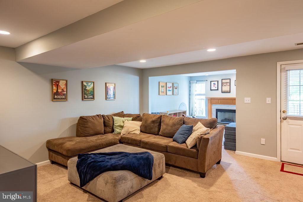 43287 CHOKEBERRY SQ, ASHBURN, Virginia 20147, 3 Bedrooms Bedrooms, ,2 BathroomsBathrooms,Residential,For sale,43287 CHOKEBERRY SQ,VALO2115082 MLS # VALO2115082