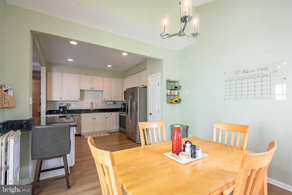 43287 CHOKEBERRY SQ, ASHBURN, Virginia 20147, 3 Bedrooms Bedrooms, ,2 BathroomsBathrooms,Residential,For sale,43287 CHOKEBERRY SQ,VALO2115082 MLS # VALO2115082