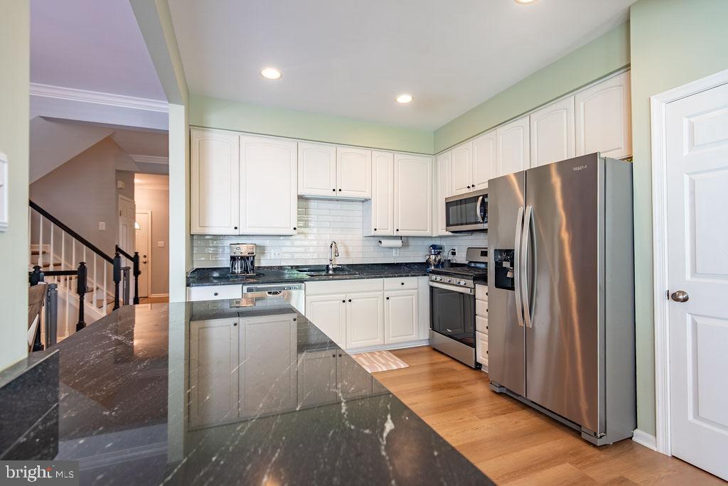 43287 CHOKEBERRY SQ, ASHBURN, Virginia 20147, 3 Bedrooms Bedrooms, ,2 BathroomsBathrooms,Residential,For sale,43287 CHOKEBERRY SQ,VALO2115082 MLS # VALO2115082