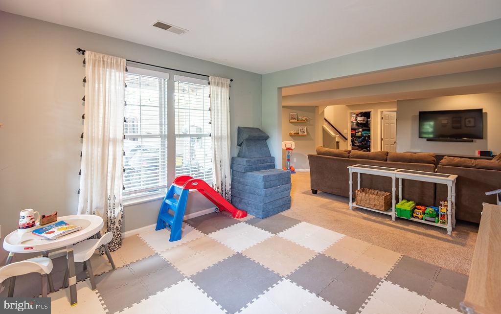 43287 CHOKEBERRY SQ, ASHBURN, Virginia 20147, 3 Bedrooms Bedrooms, ,2 BathroomsBathrooms,Residential,For sale,43287 CHOKEBERRY SQ,VALO2115082 MLS # VALO2115082