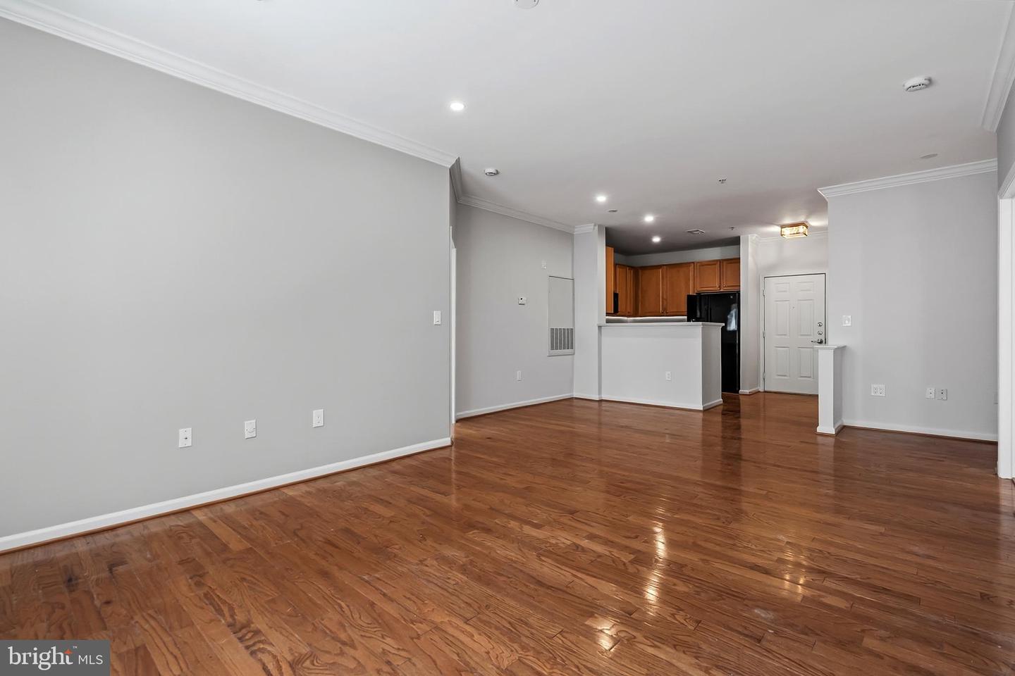 12001 MARKET ST #266, RESTON, Virginia 20190, 2 Bedrooms Bedrooms, ,2 BathroomsBathrooms,Residential,For sale,12001 MARKET ST #266,VAFX2288514 MLS # VAFX2288514