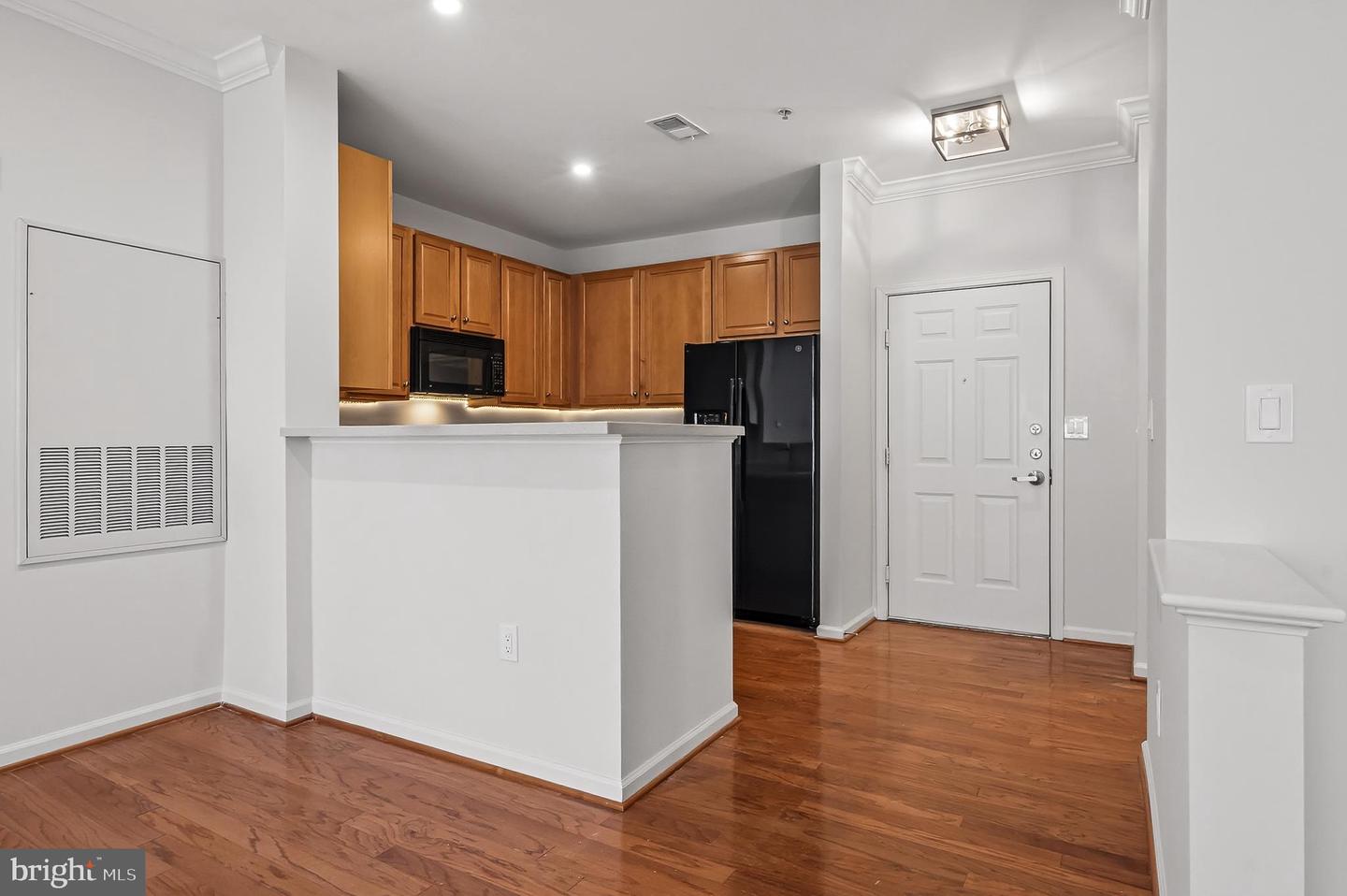 12001 MARKET ST #266, RESTON, Virginia 20190, 2 Bedrooms Bedrooms, ,2 BathroomsBathrooms,Residential,For sale,12001 MARKET ST #266,VAFX2288514 MLS # VAFX2288514