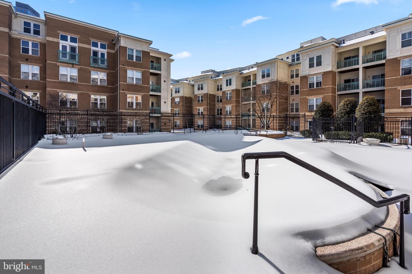 12001 MARKET ST #266, RESTON, Virginia 20190, 2 Bedrooms Bedrooms, ,2 BathroomsBathrooms,Residential,For sale,12001 MARKET ST #266,VAFX2288514 MLS # VAFX2288514