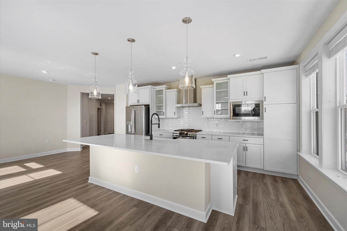 3927 FAIR RIDGE DR #409, FAIRFAX, Virginia 22033, 2 Bedrooms Bedrooms, ,2 BathroomsBathrooms,Residential,For sale,3927 FAIR RIDGE DR #409,VAFX2288538 MLS # VAFX2288538