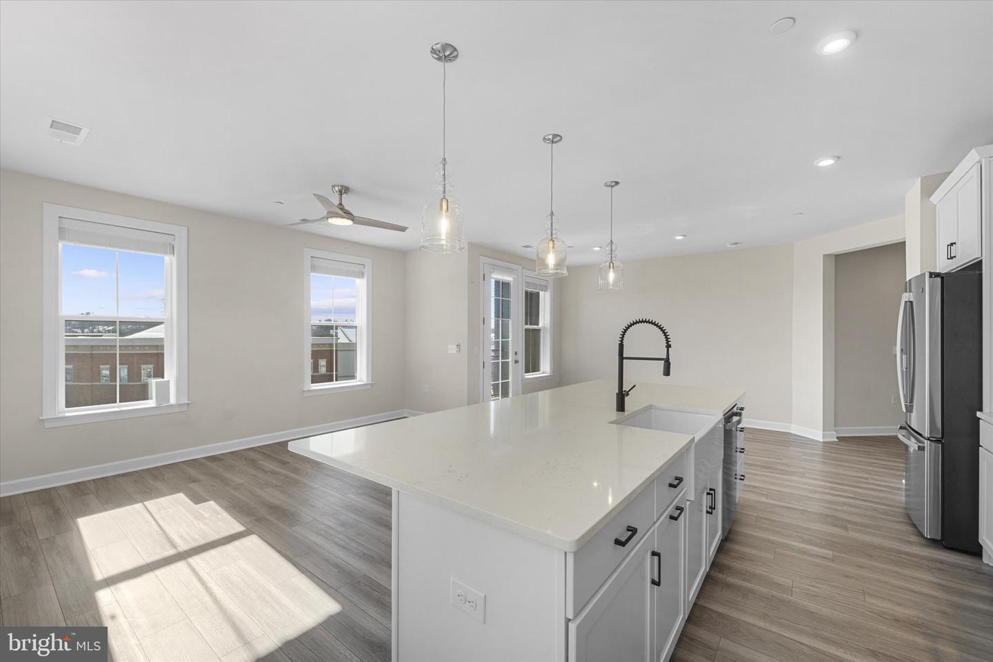 3927 FAIR RIDGE DR #409, FAIRFAX, Virginia 22033, 2 Bedrooms Bedrooms, ,2 BathroomsBathrooms,Residential,For sale,3927 FAIR RIDGE DR #409,VAFX2288538 MLS # VAFX2288538