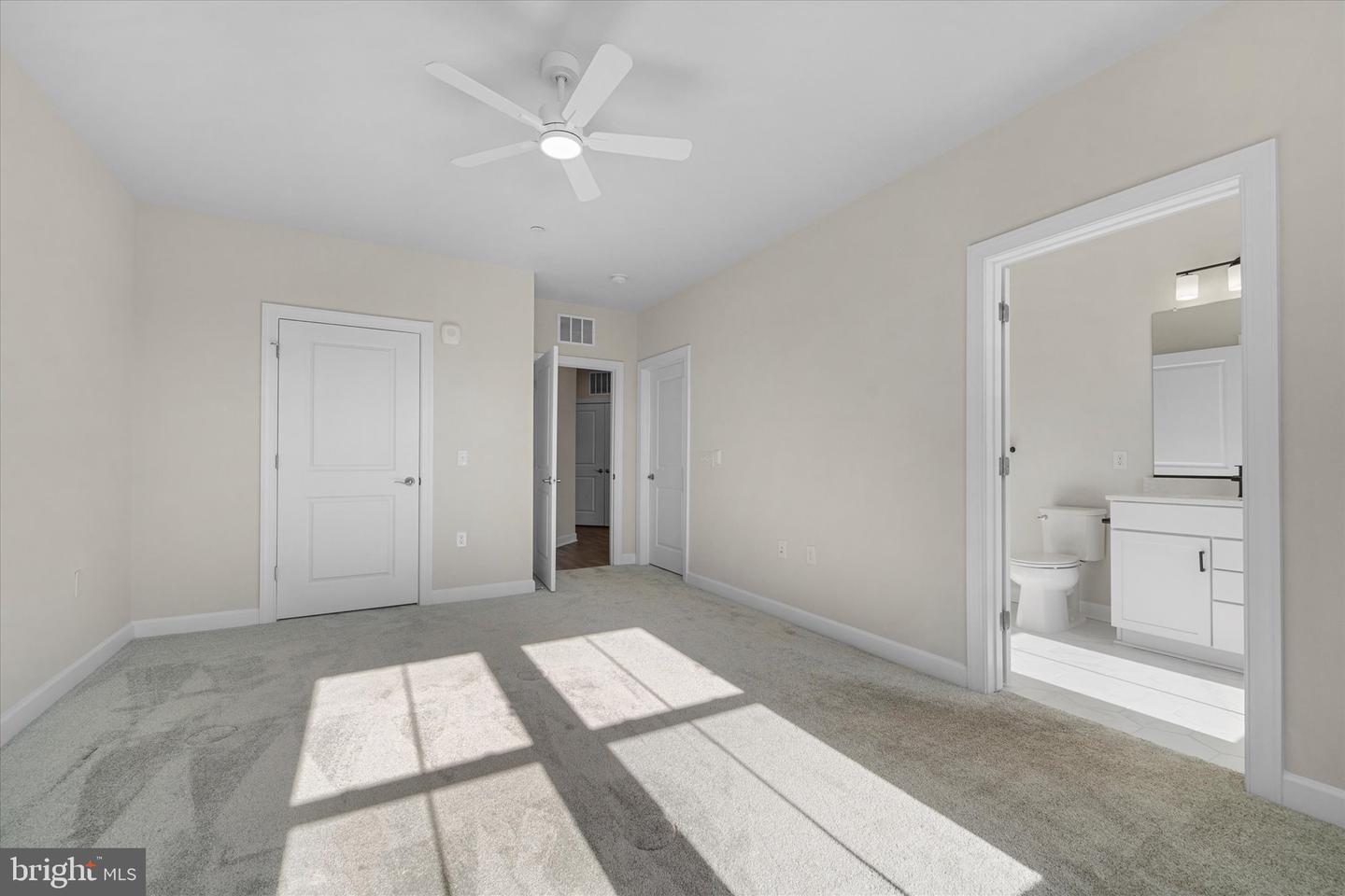 3927 FAIR RIDGE DR #409, FAIRFAX, Virginia 22033, 2 Bedrooms Bedrooms, ,2 BathroomsBathrooms,Residential,For sale,3927 FAIR RIDGE DR #409,VAFX2288538 MLS # VAFX2288538