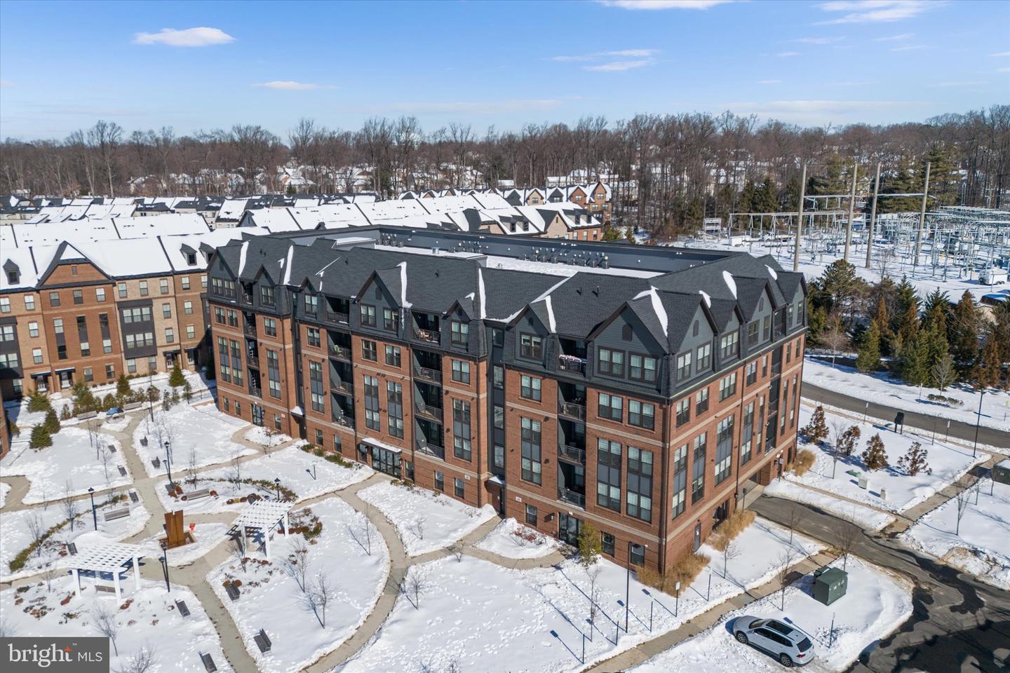 3927 FAIR RIDGE DR #409, FAIRFAX, Virginia 22033, 2 Bedrooms Bedrooms, ,2 BathroomsBathrooms,Residential,For sale,3927 FAIR RIDGE DR #409,VAFX2288538 MLS # VAFX2288538