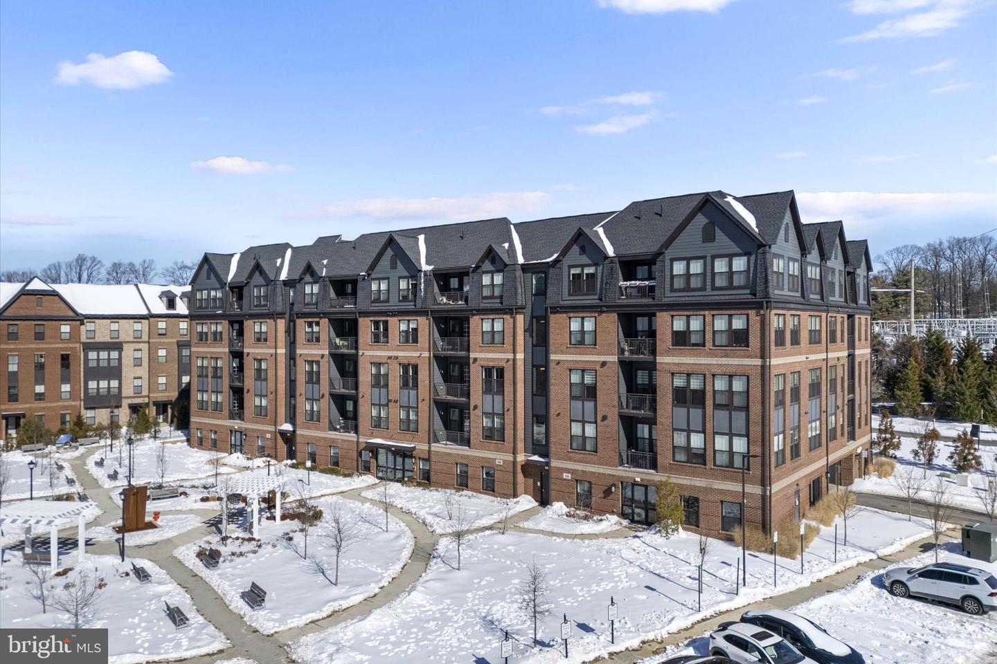 3927 FAIR RIDGE DR #409, FAIRFAX, Virginia 22033, 2 Bedrooms Bedrooms, ,2 BathroomsBathrooms,Residential,For sale,3927 FAIR RIDGE DR #409,VAFX2288538 MLS # VAFX2288538