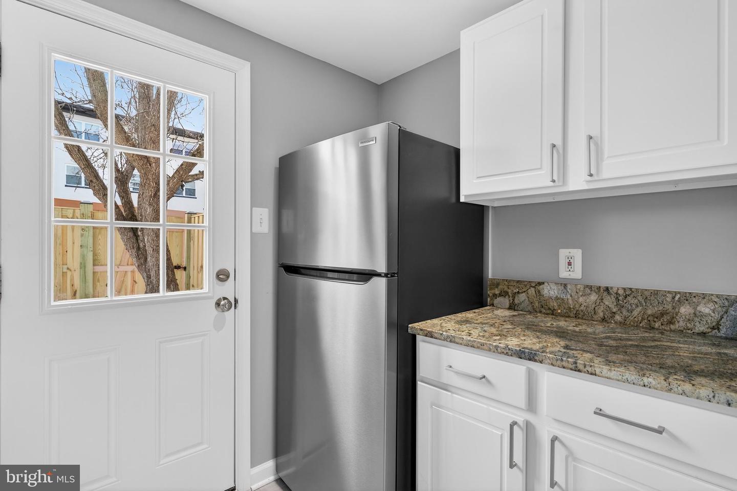 4375 PEMBROOK VILLAGE DR #62, ALEXANDRIA, Virginia 22309, 3 Bedrooms Bedrooms, ,2 BathroomsBathrooms,Residential,For sale,4375 PEMBROOK VILLAGE DR #62,VAFX2288576 MLS # VAFX2288576