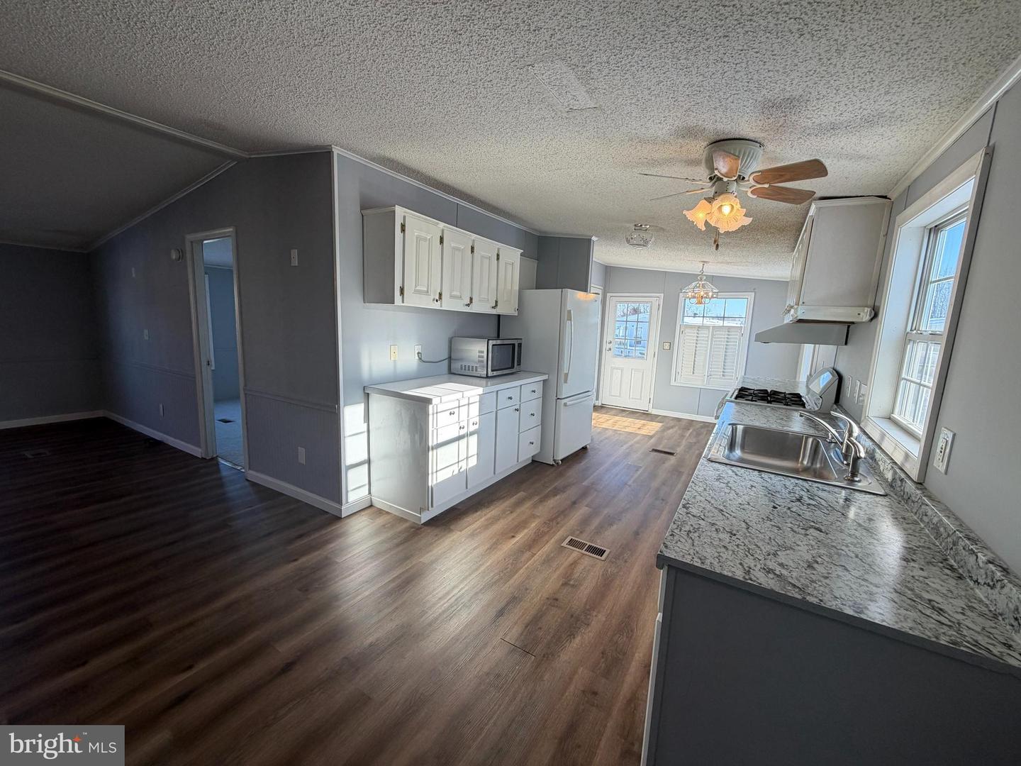 107 SMITH DR, WINCHESTER, Virginia 22603, 3 Bedrooms Bedrooms, ,2 BathroomsBathrooms,Residential,For sale,107 SMITH DR,VAFV2039342 MLS # VAFV2039342