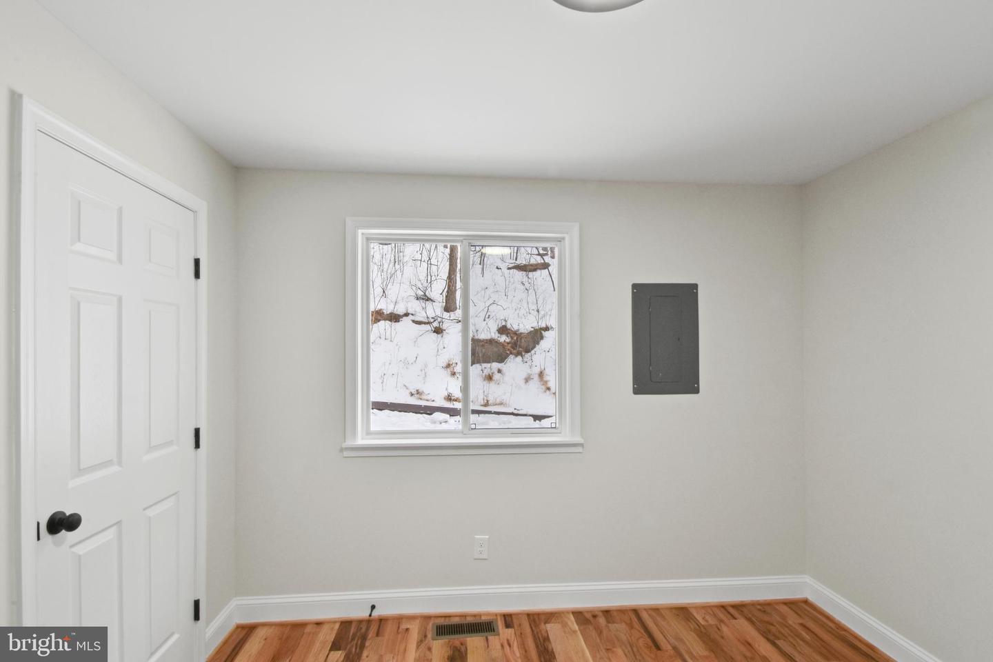 227 CABIN LN, MOUNT JACKSON, Virginia 22842, 2 Bedrooms Bedrooms, 6 Rooms Rooms,2 BathroomsBathrooms,Residential,For sale,227 CABIN LN,VASH2013492 MLS # VASH2013492