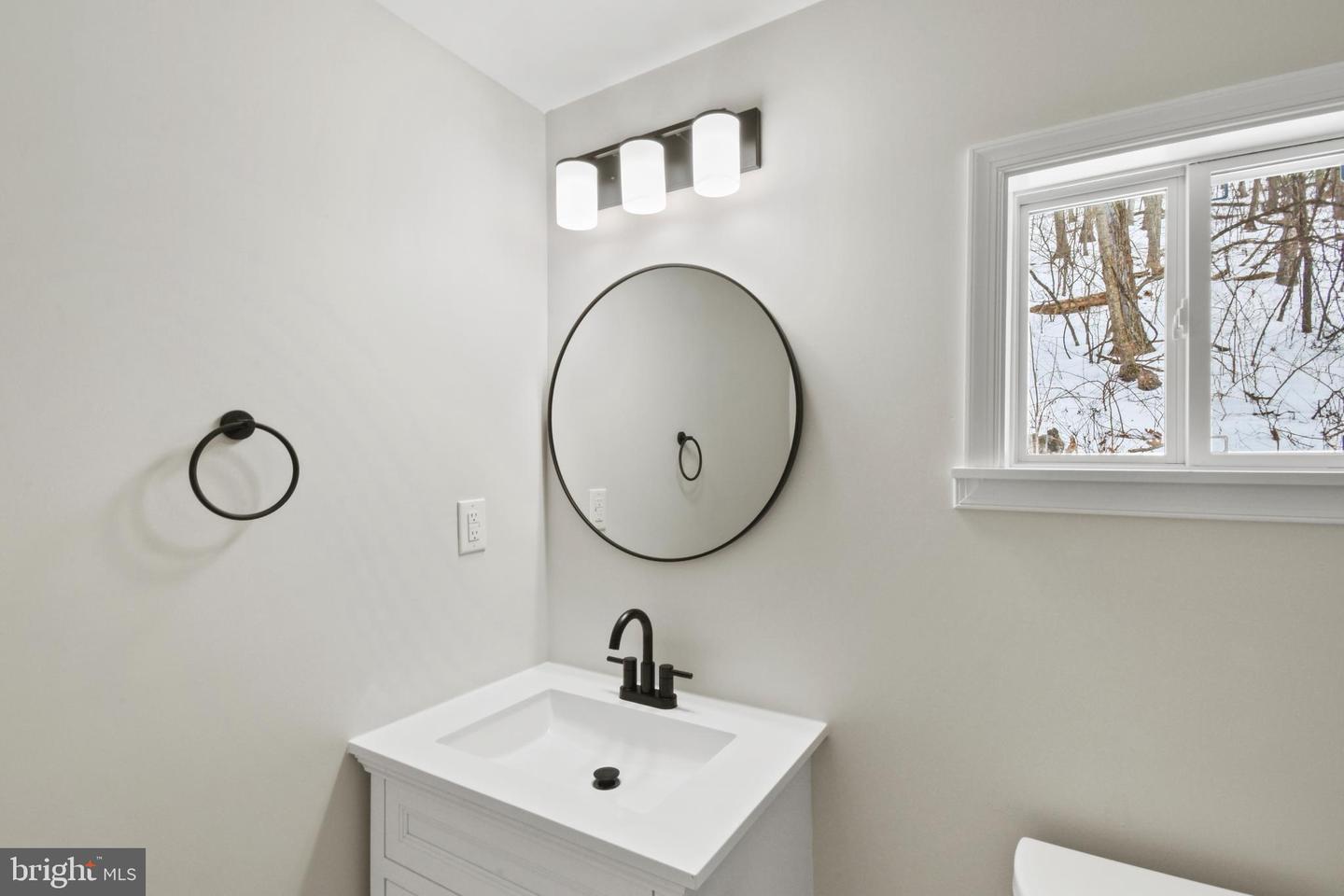 227 CABIN LN, MOUNT JACKSON, Virginia 22842, 2 Bedrooms Bedrooms, 6 Rooms Rooms,2 BathroomsBathrooms,Residential,For sale,227 CABIN LN,VASH2013492 MLS # VASH2013492