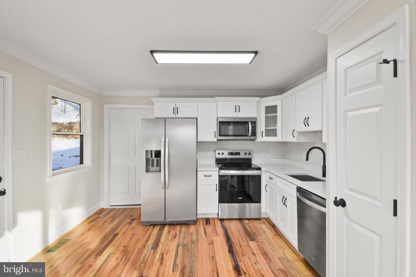 227 CABIN LN, MOUNT JACKSON, Virginia 22842, 2 Bedrooms Bedrooms, 6 Rooms Rooms,2 BathroomsBathrooms,Residential,For sale,227 CABIN LN,VASH2013492 MLS # VASH2013492