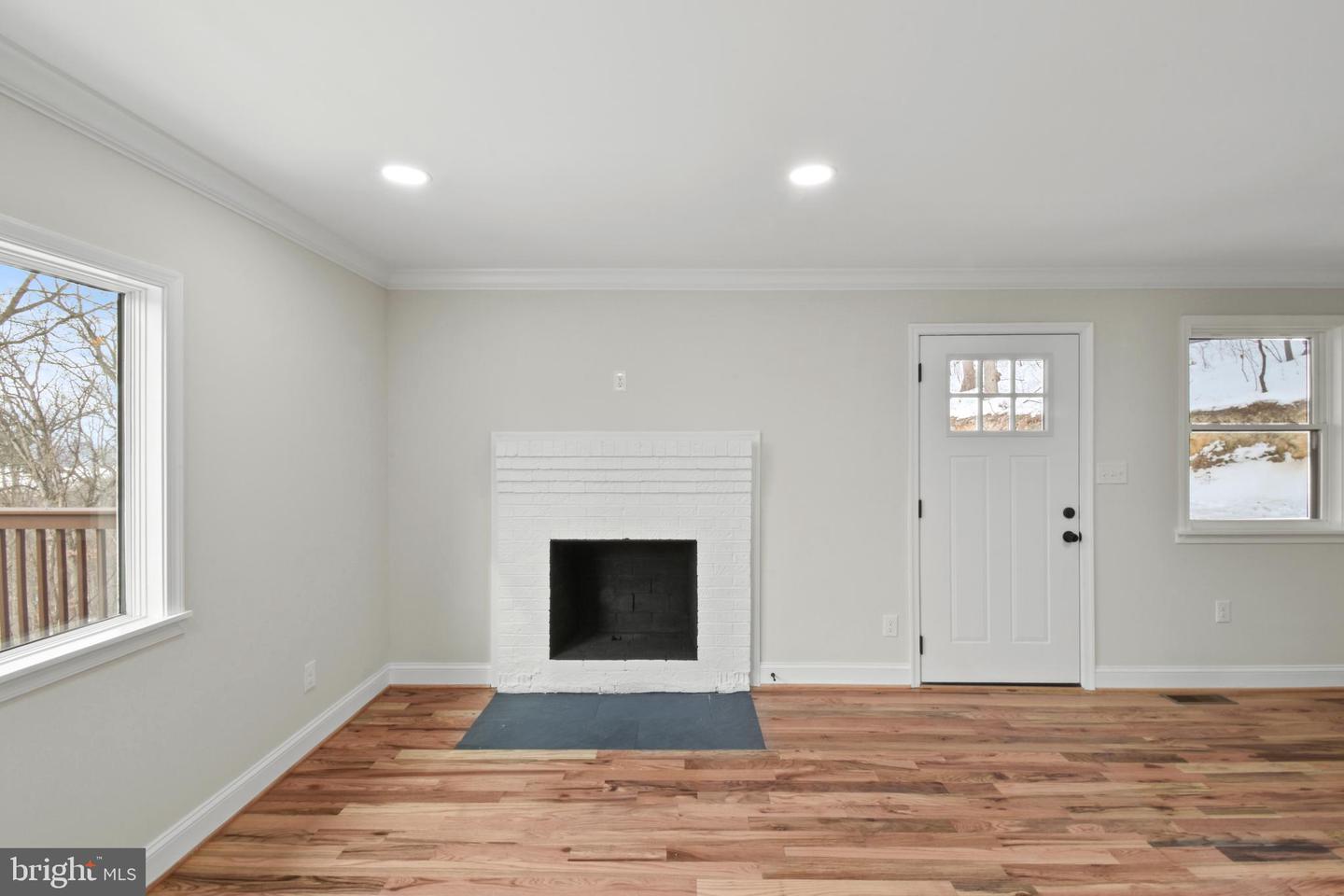 227 CABIN LN, MOUNT JACKSON, Virginia 22842, 2 Bedrooms Bedrooms, 6 Rooms Rooms,2 BathroomsBathrooms,Residential,For sale,227 CABIN LN,VASH2013492 MLS # VASH2013492