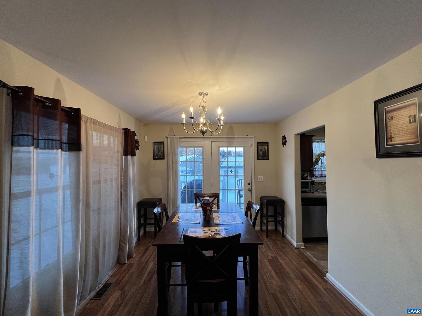 305 OVERVIEW ST, WAYNESBORO, Virginia 22980, 3 Bedrooms Bedrooms, ,2 BathroomsBathrooms,Residential,For sale,305 OVERVIEW ST,672967 MLS # 672967