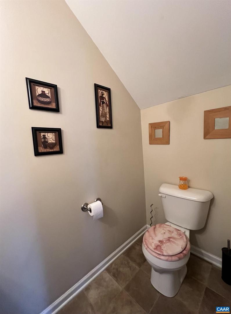 305 OVERVIEW ST, WAYNESBORO, Virginia 22980, 3 Bedrooms Bedrooms, ,2 BathroomsBathrooms,Residential,For sale,305 OVERVIEW ST,672967 MLS # 672967