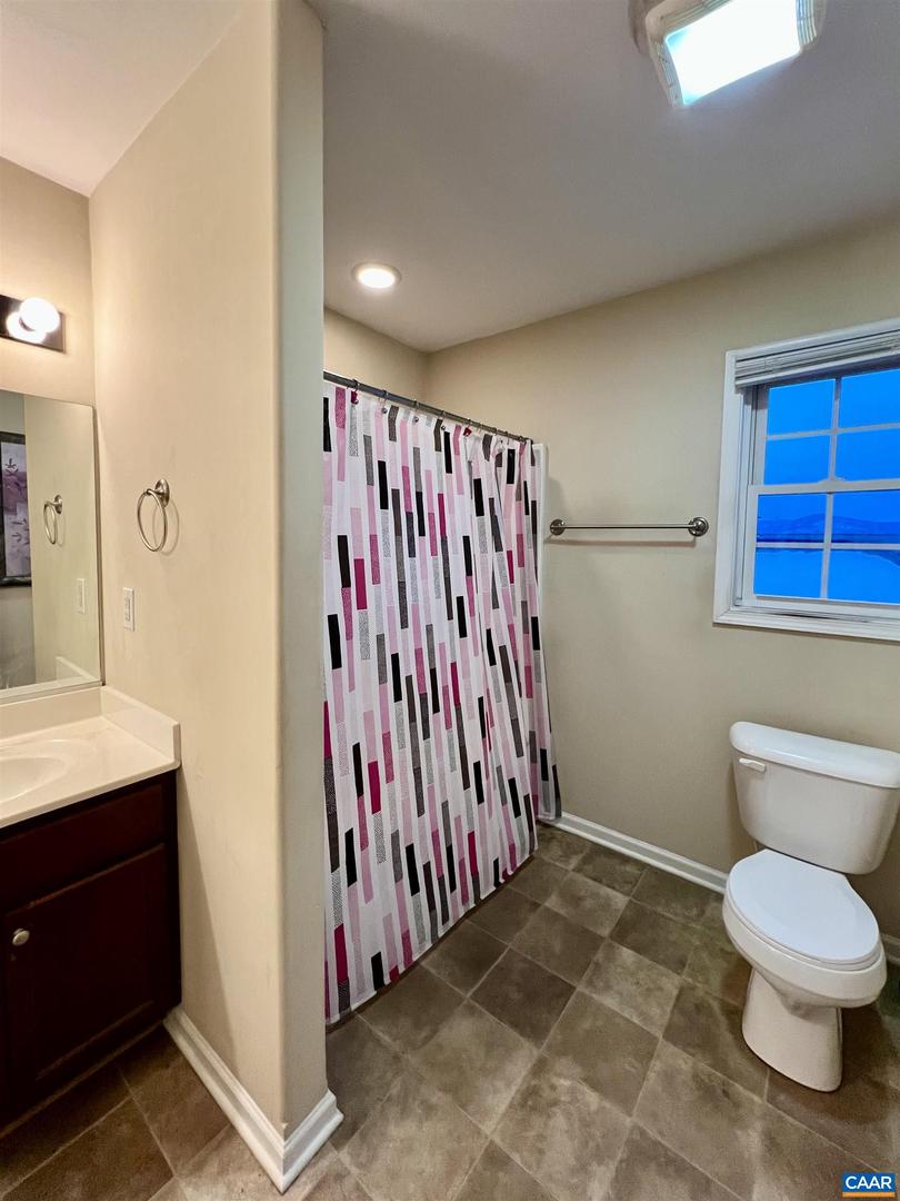 305 OVERVIEW ST, WAYNESBORO, Virginia 22980, 3 Bedrooms Bedrooms, ,2 BathroomsBathrooms,Residential,For sale,305 OVERVIEW ST,672967 MLS # 672967