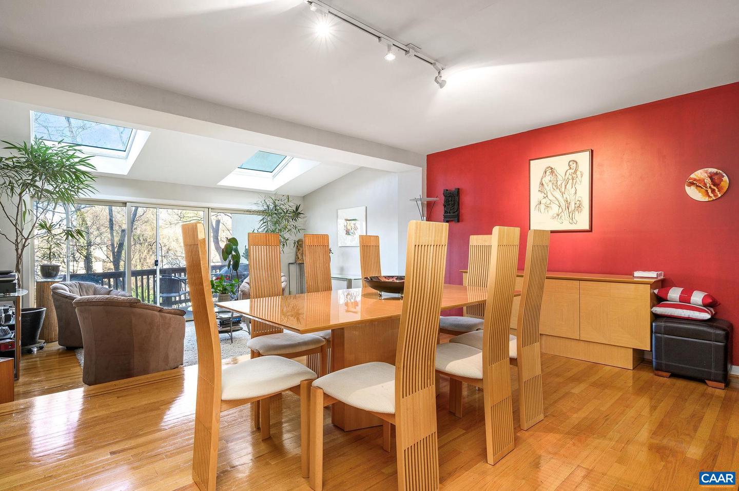 311 NW 2ND ST #B, CHARLOTTESVILLE, Virginia 22902, 3 Bedrooms Bedrooms, ,2 BathroomsBathrooms,Residential,For sale,311 NW 2ND ST #B,672968 MLS # 672968