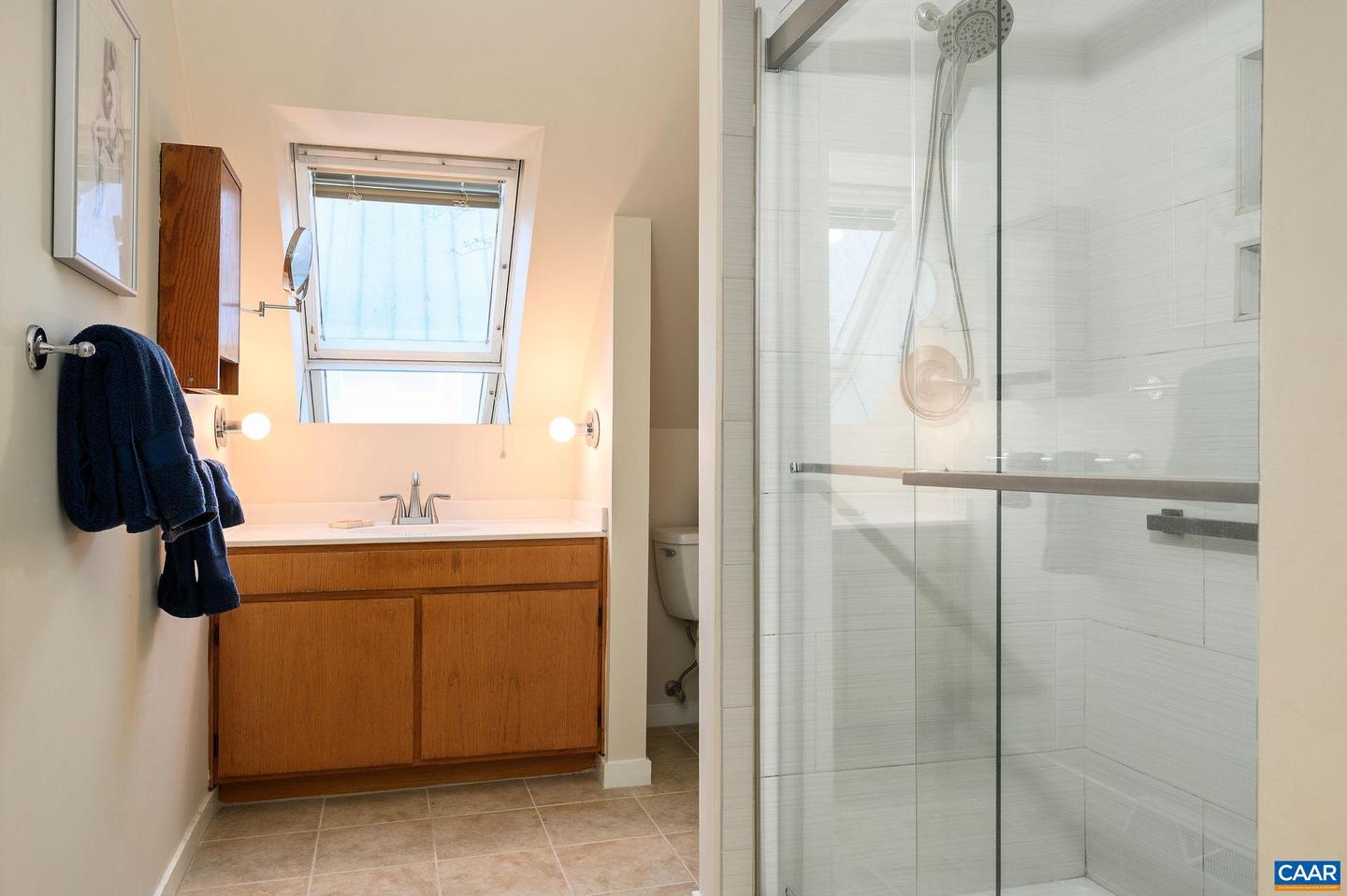 311 NW 2ND ST #B, CHARLOTTESVILLE, Virginia 22902, 3 Bedrooms Bedrooms, ,2 BathroomsBathrooms,Residential,For sale,311 NW 2ND ST #B,672968 MLS # 672968