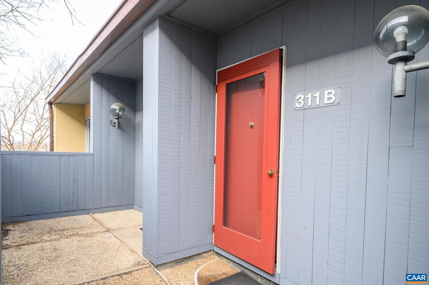 311 NW 2ND ST #B, CHARLOTTESVILLE, Virginia 22902, 3 Bedrooms Bedrooms, ,2 BathroomsBathrooms,Residential,For sale,311 NW 2ND ST #B,672968 MLS # 672968