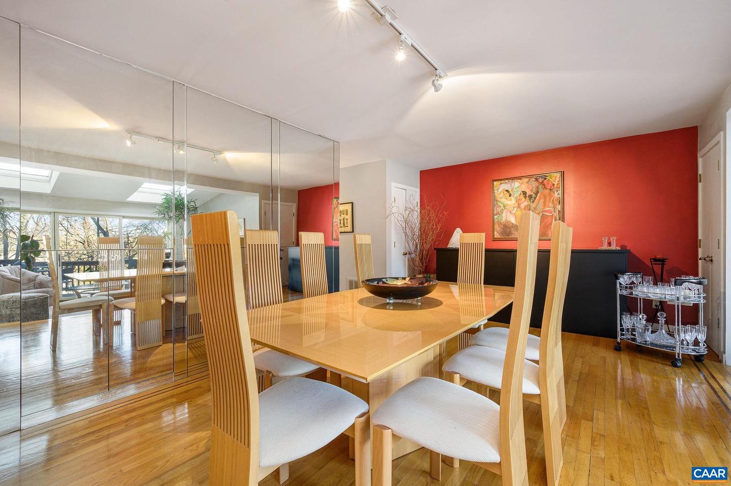 311 NW 2ND ST #B, CHARLOTTESVILLE, Virginia 22902, 3 Bedrooms Bedrooms, ,2 BathroomsBathrooms,Residential,For sale,311 NW 2ND ST #B,672968 MLS # 672968