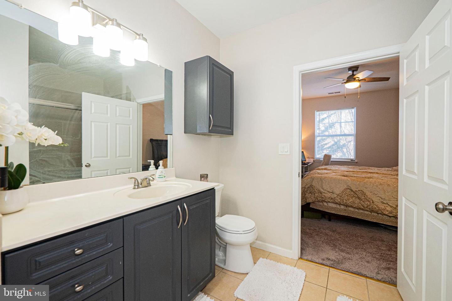 12957 CENTRE PARK CIR #212, HERNDON, Virginia 20171, 1 Bedroom Bedrooms, ,1 BathroomBathrooms,Residential,For sale,12957 CENTRE PARK CIR #212,VAFX2288632 MLS # VAFX2288632