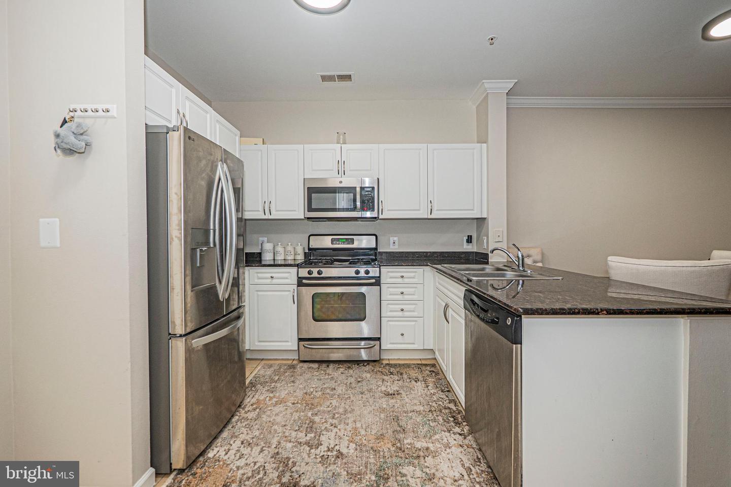 12957 CENTRE PARK CIR #212, HERNDON, Virginia 20171, 1 Bedroom Bedrooms, ,1 BathroomBathrooms,Residential,For sale,12957 CENTRE PARK CIR #212,VAFX2288632 MLS # VAFX2288632