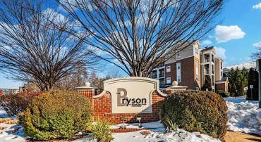 12957 CENTRE PARK CIR #212, HERNDON, Virginia 20171, 1 Bedroom Bedrooms, ,1 BathroomBathrooms,Residential,For sale,12957 CENTRE PARK CIR #212,VAFX2288632 MLS # VAFX2288632