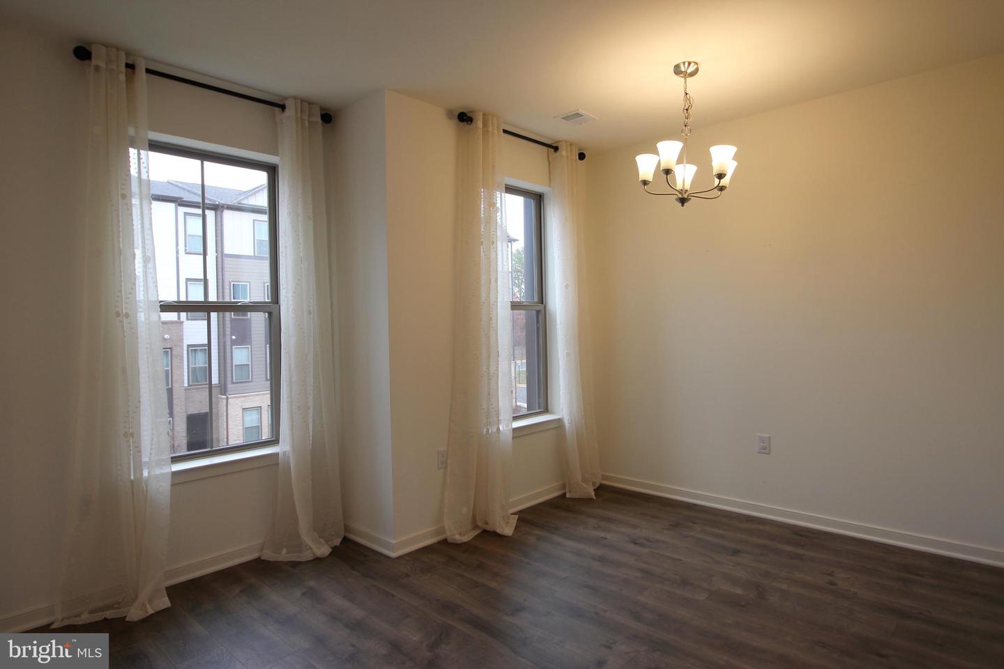 45942 RAVEN TER, STERLING, Virginia 20165, 3 Bedrooms Bedrooms, ,2 BathroomsBathrooms,Residential,For sale,45942 RAVEN TER,VALO2115120 MLS # VALO2115120