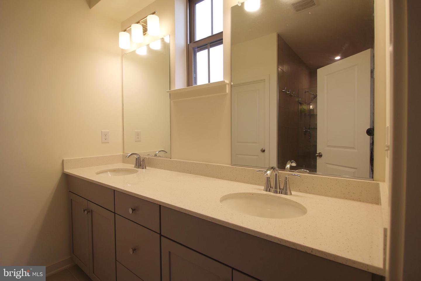 45942 RAVEN TER, STERLING, Virginia 20165, 3 Bedrooms Bedrooms, ,2 BathroomsBathrooms,Residential,For sale,45942 RAVEN TER,VALO2115120 MLS # VALO2115120